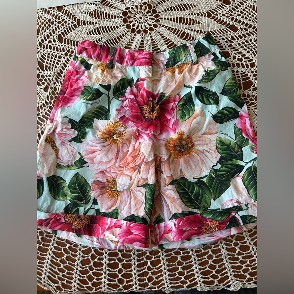 Dolce & Gabbana children’s 9/10 rainbow floral cotton shorts